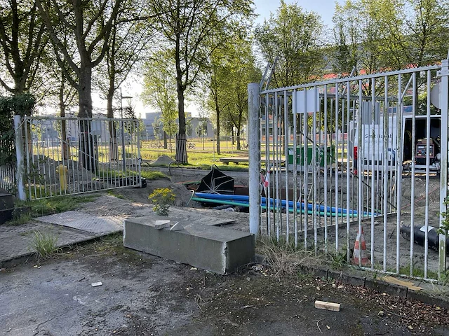 Draaipoort met hekwerk (17,60 mtr) - afbeelding 14 van  18