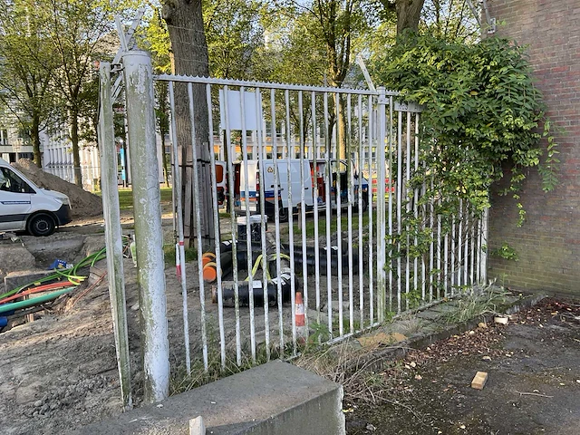 Draaipoort met hekwerk (17,60 mtr) - afbeelding 5 van  18
