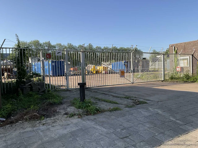 Draaipoort met hekwerk (17,60 mtr) - afbeelding 1 van  12