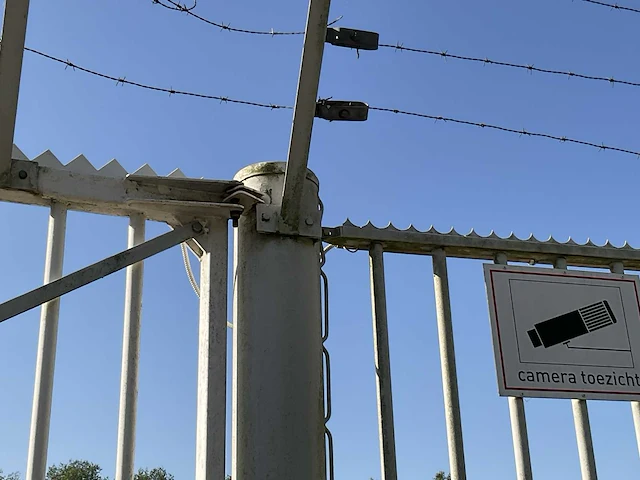 Draaipoort met hekwerk (17,60 mtr) - afbeelding 8 van  12