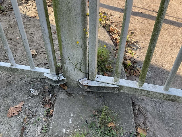 Draaipoort met hekwerk (17,60 mtr) - afbeelding 2 van  12