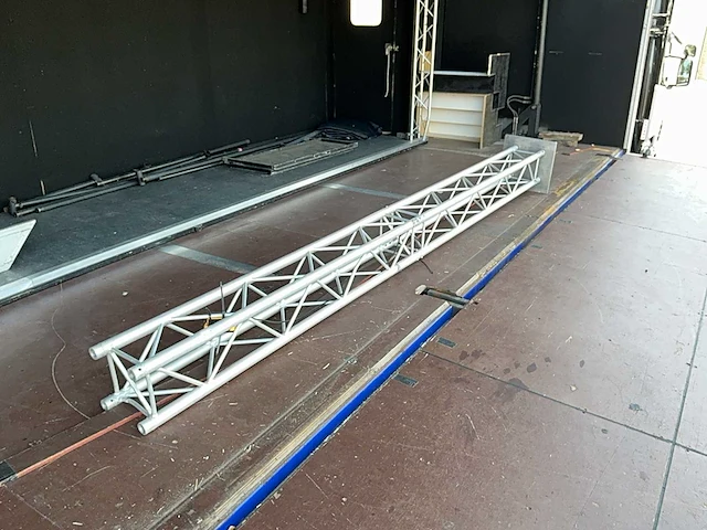 Draco - 1988 - dt 3 a 1200-2700 - podiumoplegger - afbeelding 36 van  56