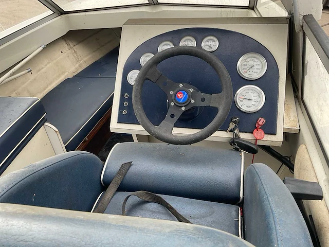 Draco 2000 snelle motorboot - afbeelding 2 van  19