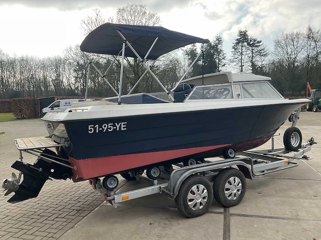 Draco 2000 snelle motorboot - afbeelding 15 van  19