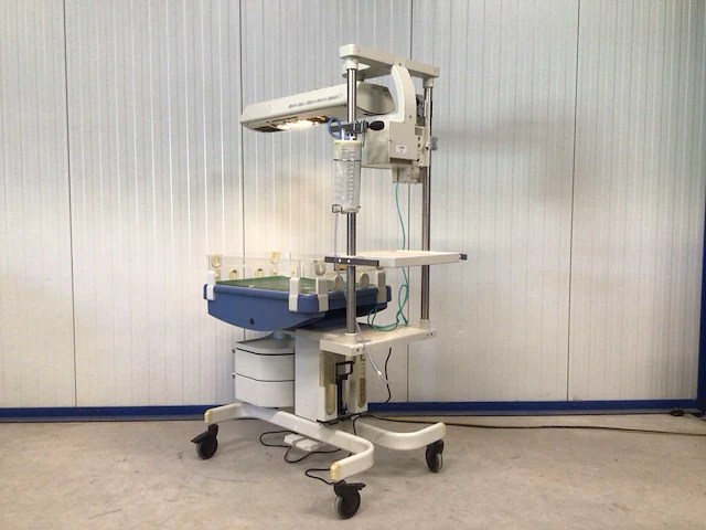 Dräger - babytherm 8010 - babywarmer - afbeelding 3 van  4