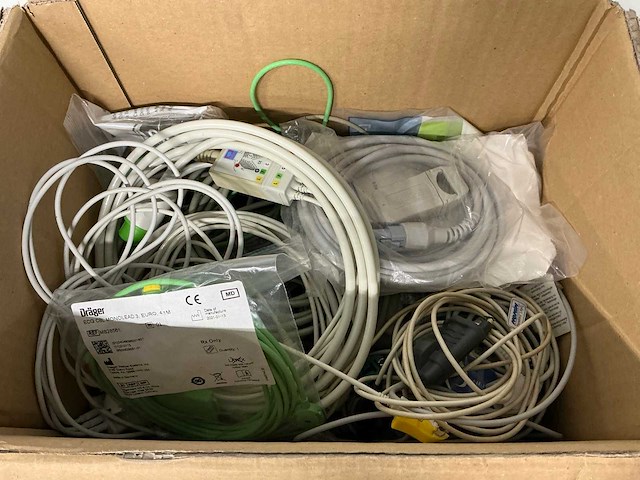 Dräger - ecg - diverse stamkabels, leads en spo2 sensoren - afbeelding 1 van  2