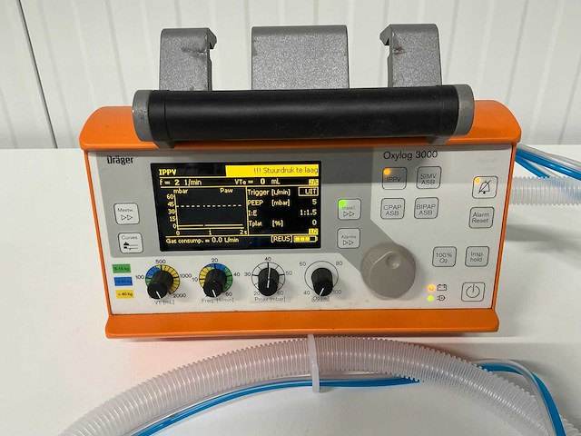 Dräger - oxylog 3000 - beademings toestel - afbeelding 2 van  3