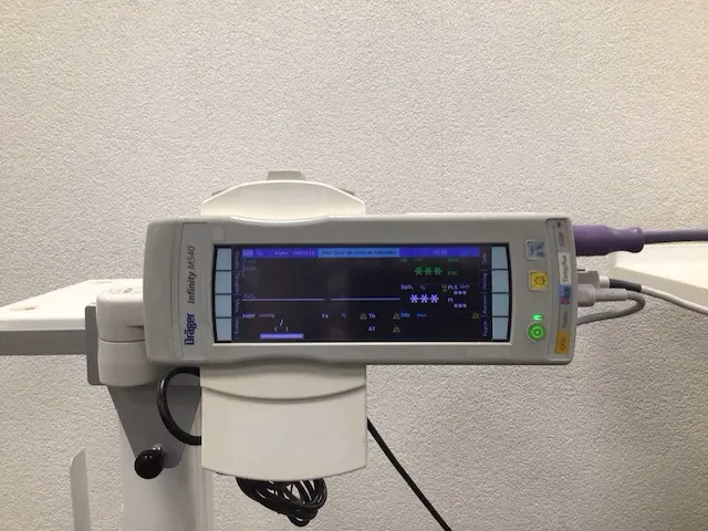 Dräger infinity m540 patiëntmonitor - afbeelding 1 van  8