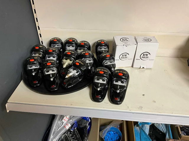 Drank dispensers (16x) - afbeelding 1 van  7