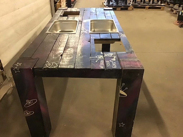 Drankentafel hout zwart ufo - afbeelding 2 van  4