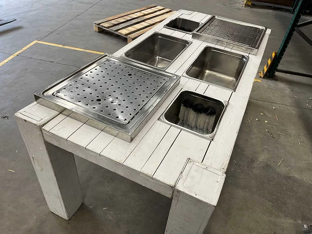Drankentafel steigerhout (wit) - afbeelding 9 van  11