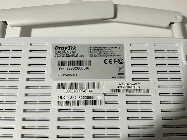 Draytek - vigorlte 200n lte (4g) modem (2x) - afbeelding 2 van  2