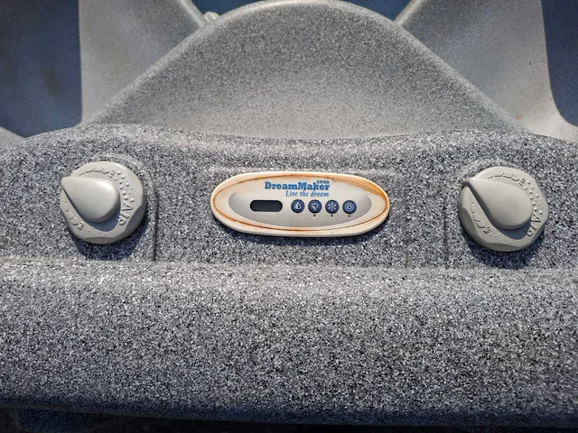 Dreammaker 5 persoons hufterproof jacuzzi en buitenspa - afbeelding 10 van  29