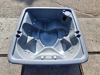 Dreammaker 5 persoons hufterproof jacuzzi en buitenspa - afbeelding 1 van  29