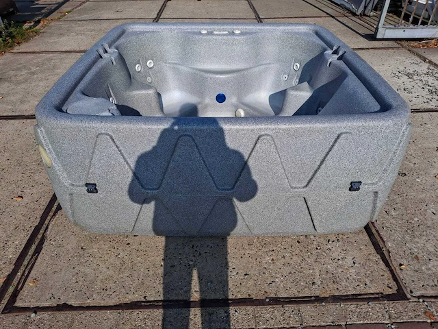 Dreammaker 5 persoons hufterproof jacuzzi en buitenspa - afbeelding 19 van  29