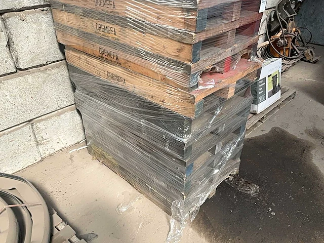 Dremefa pallet (15x) - afbeelding 3 van  4