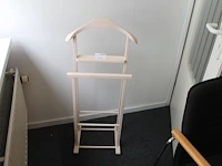 Dressboy met hoogte 100 cm. - afbeelding 1 van  2