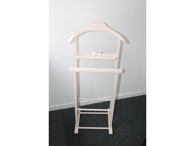 Dressboy met hoogte 100 cm. - afbeelding 2 van  2