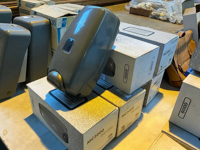 Dreumex mc3000 zeepdispenser (5x) - afbeelding 1 van  4