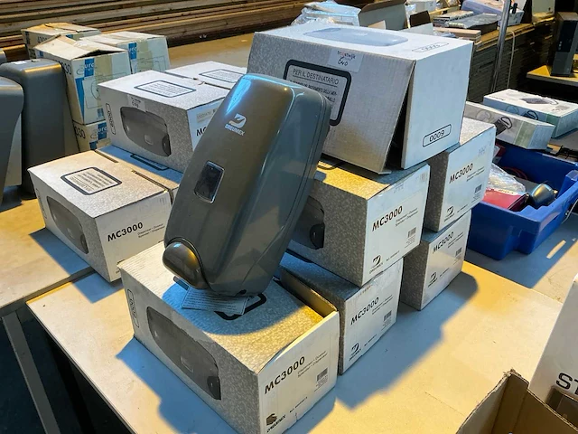 Dreumex mc3000 zeepdispenser (6x) - afbeelding 1 van  4