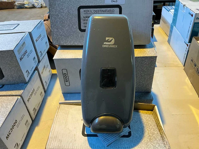 Dreumex mc3000 zeepdispenser (6x) - afbeelding 2 van  4