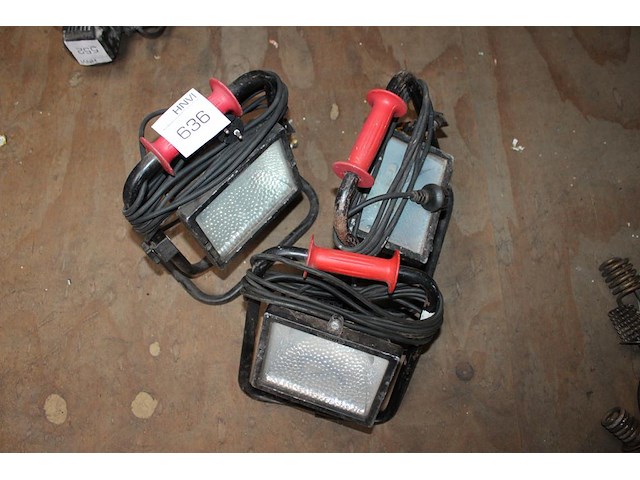Drie bouwlampen. - afbeelding 2 van  2