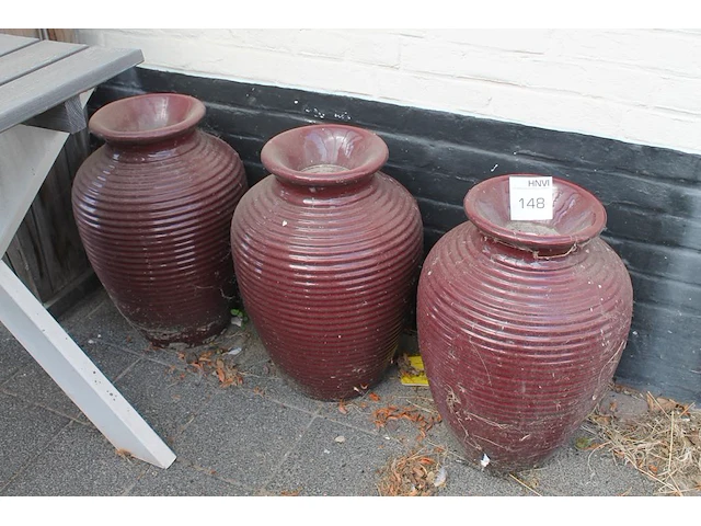 Drie decoratieve vazen. hoogte 50 cm. - afbeelding 1 van  2