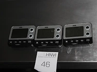 Drie digitale magnetische wekkers ade. - afbeelding 1 van  2