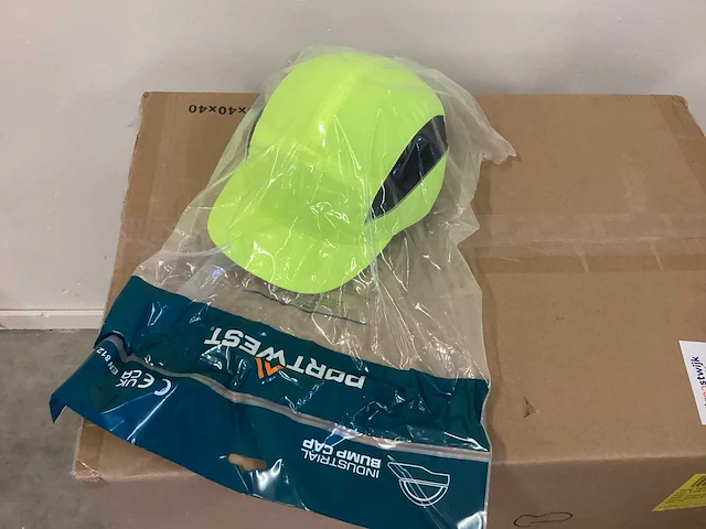 Drie dozen portwest airtech bump cap (96x) - afbeelding 7 van  8