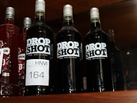 Drie flessen dropshot. - afbeelding 1 van  2