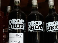 Drie flessen dropshot. - afbeelding 2 van  2