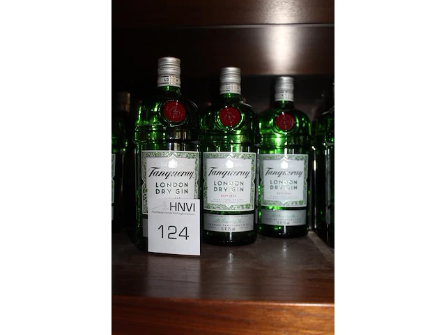 Drie flessen gin tanqueray. - afbeelding 2 van  2