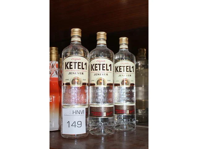 Drie flessen jenever ketel1. - afbeelding 2 van  2