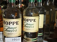 Drie flessen jonge jenever. - afbeelding 2 van  2