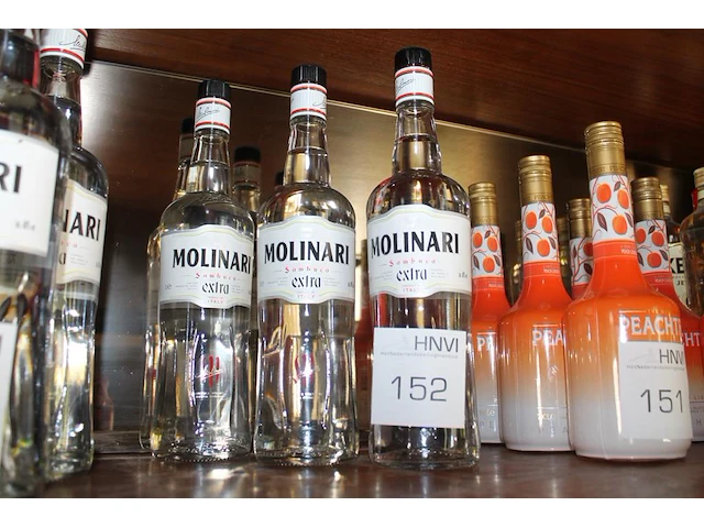 Drie flessen sambuca molinari. - afbeelding 1 van  2
