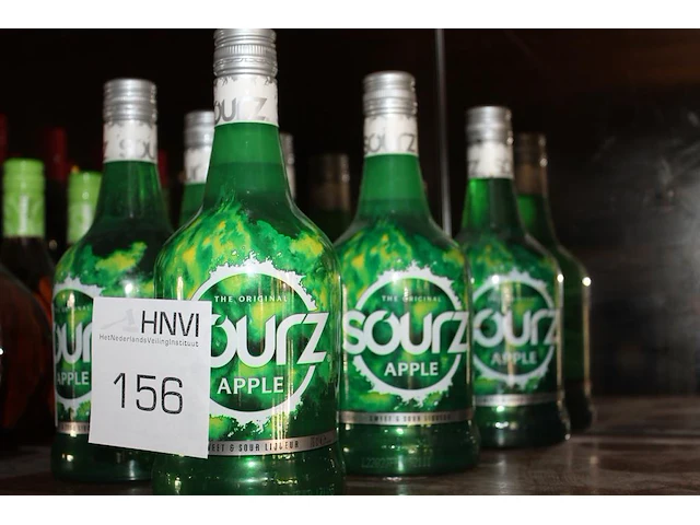 Drie flessen sourz apple. - afbeelding 1 van  2