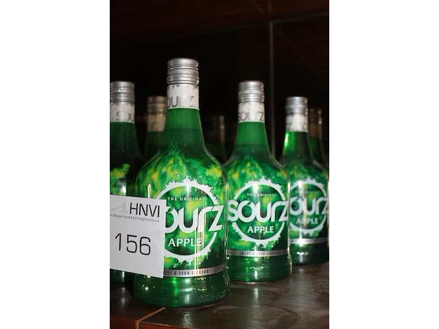 Drie flessen sourz apple. - afbeelding 2 van  2