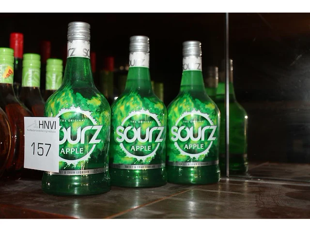 Drie flessen sourz apple. - afbeelding 1 van  2