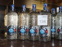 Drie flessen vodka esbjaerg. - afbeelding 1 van  2