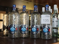 Drie flessen vodka esbjaerg. - afbeelding 1 van  2
