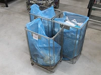 Drie gaasmanden overtoom met afmeting 41 x 32 x 68 cm. - afbeelding 1 van  2
