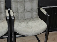 Drie groene buisstalen stoelen. - afbeelding 2 van  2