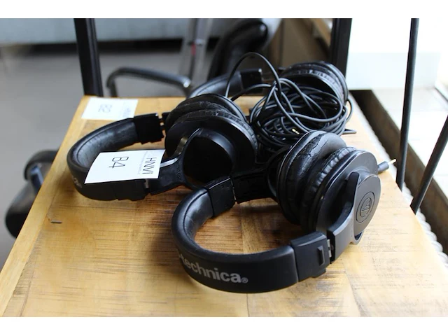 Drie headsets audio-technica oorkussens slecht. - afbeelding 2 van  2