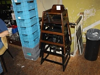 Drie houten kinderstoelen. afmeting 50 x 50 x 80 cm. - afbeelding 1 van  2
