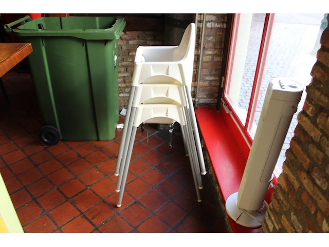 Drie kinderstoelen ikea. - afbeelding 2 van  2