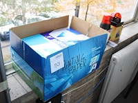 Drie pakken a3 papier. - afbeelding 1 van  2