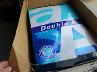 Drie pakken a3 papier. - afbeelding 2 van  2