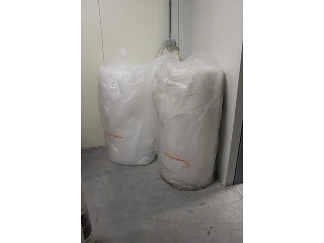 Drie rollen bubbelfolie breedte 120cm. - afbeelding 2 van  2