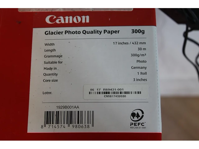 Drie rollen fotopapier canon 300 gram breedte 432 mm en lengte 30 m. - afbeelding 2 van  2