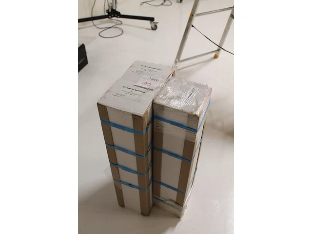 Drie rollen fotopapier rocket pe250 satin 610 mm x 45 m; 50.8 mm nieuw in doos.. - afbeelding 2 van  3